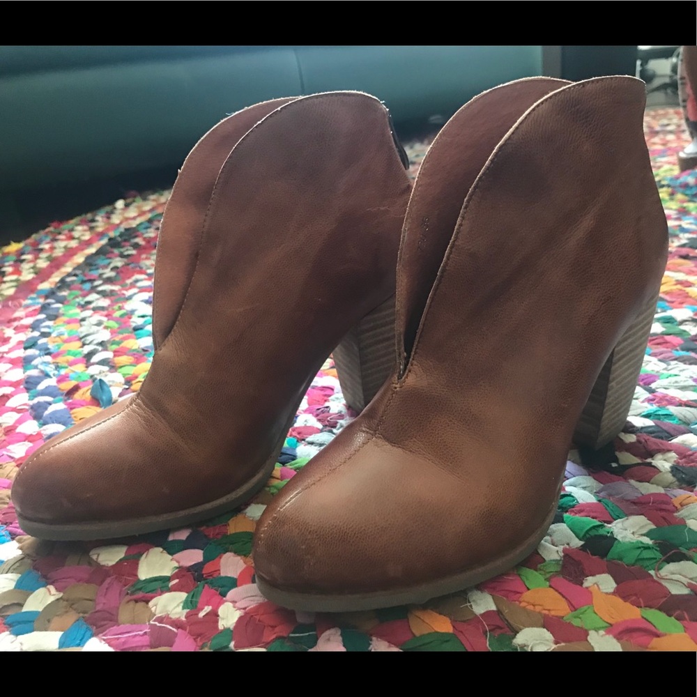 Antelope Warm Brown Leather 730 Booties Sz 36